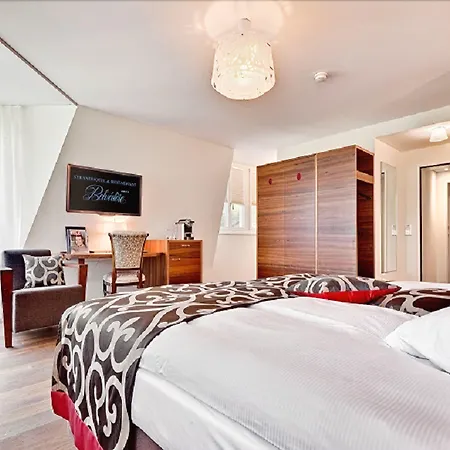 فندق Belvedere Strandhotel سبيز