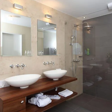 Hotel Belvedere Strandhotel Spiez