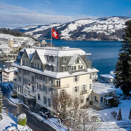 Belvedere Strandhotel Otel 4*