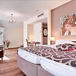 Belvedere Strandhotel 4* Spiez
